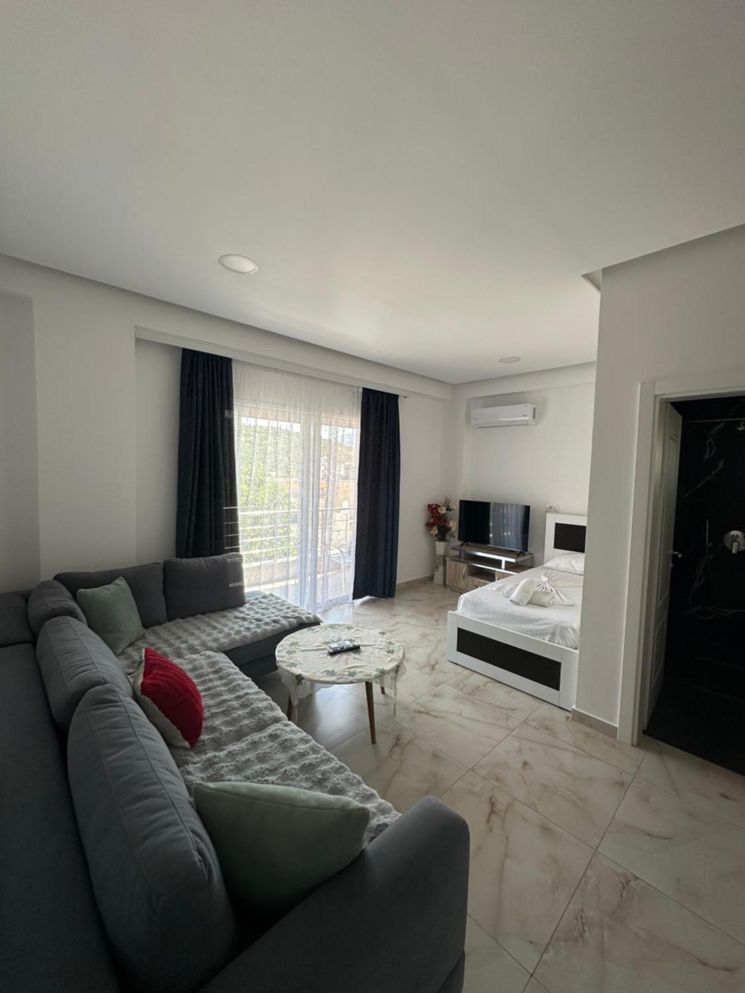 Liel Apartments Ksamil Exterior photo